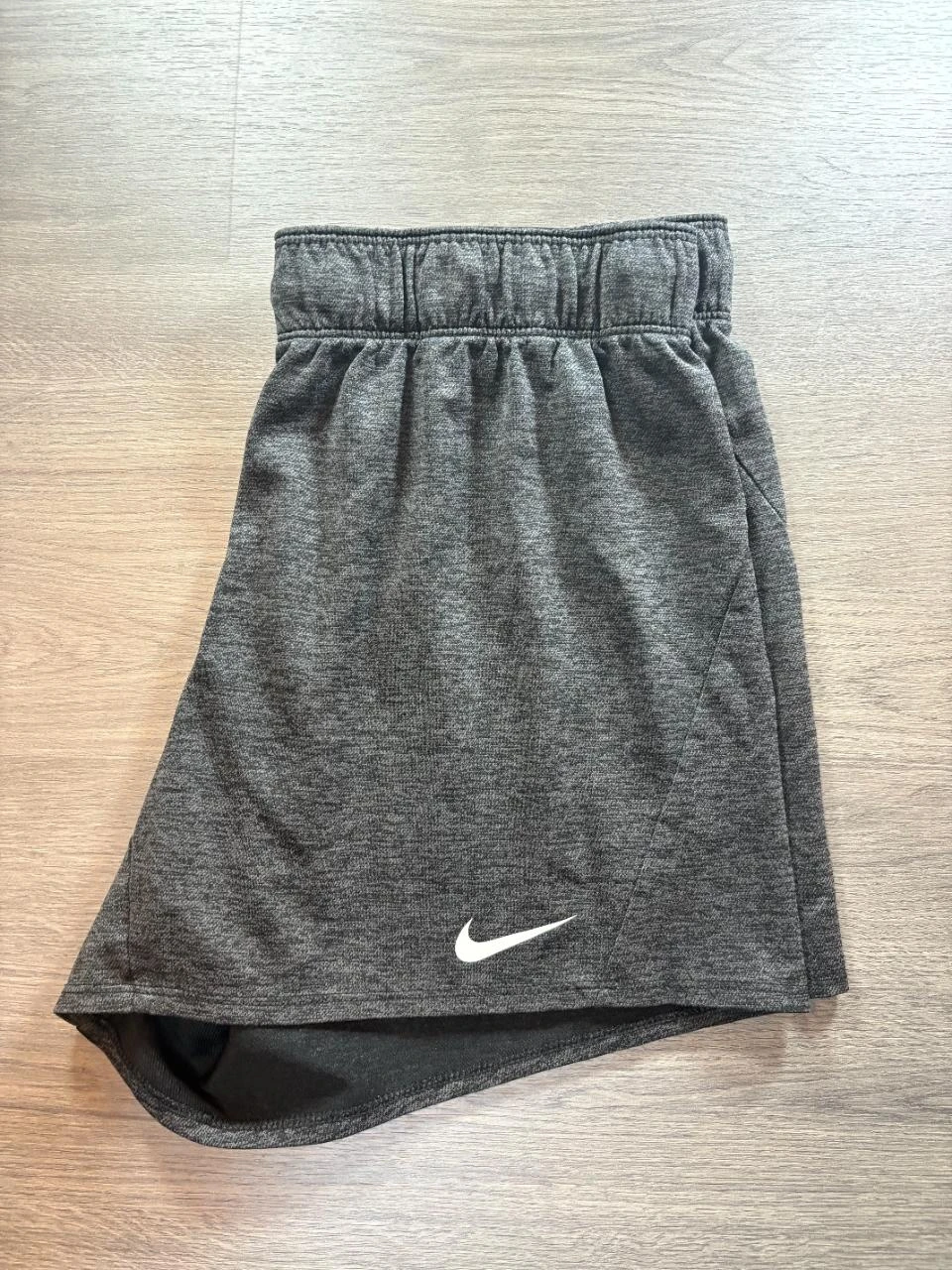 Short de running gris femme Nike – Taille M